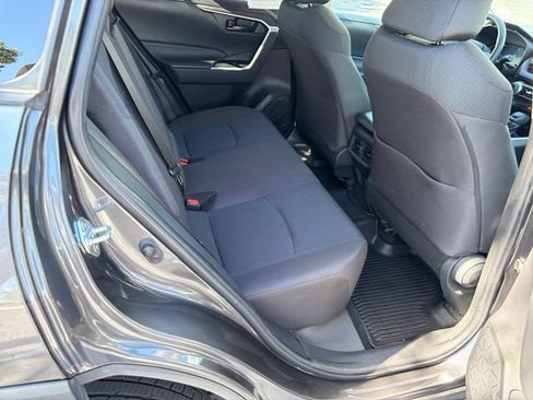 Used 2023 Toyota RAV4 LE AWD/4WD image 23