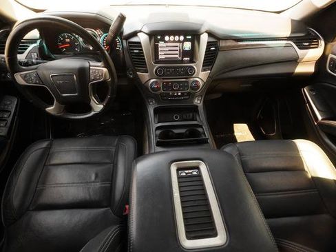 Used 2018 GMC Yukon Denali RWD image 23