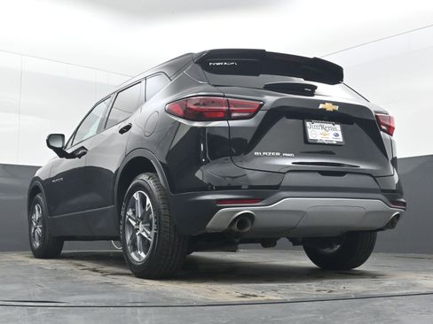 Used 2023 Chevrolet Blazer LT image 24