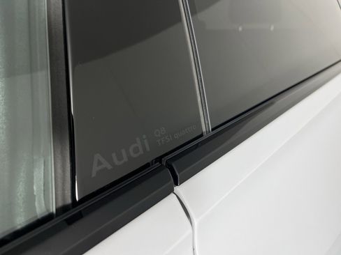 Used 2025 Audi Q8 Premium Plus w/ Premium Plus Package image 6