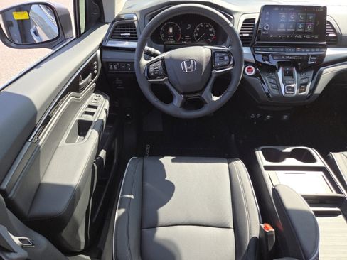 New 2026 Honda Odyssey Touring image 30