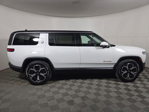Used 2024 Rivian R1S Adventure AWD/4WD image 6