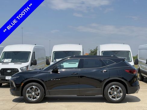 Used 2024 Chevrolet Blazer LT w/ Convenience Package AWD/4WD image 3