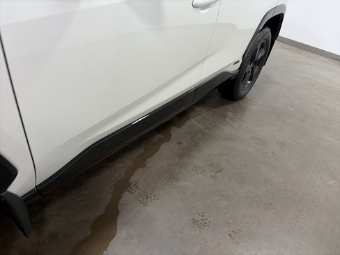 Used 2021 Toyota RAV4 XSE w/ XSE Grade Weather Package image 10