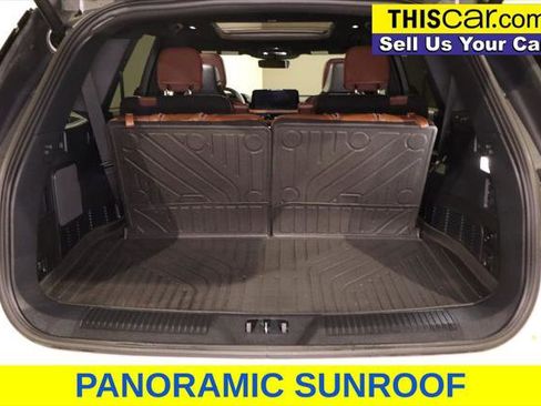 Used 2025 Lincoln Aviator Reserve w/ Equipment Group 201A AWD/4WD image 12