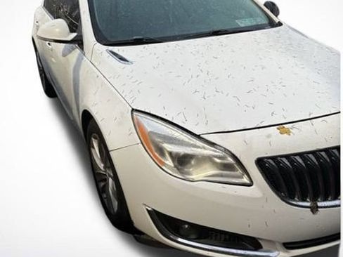 Used 2017 Buick Regal Premium image 1