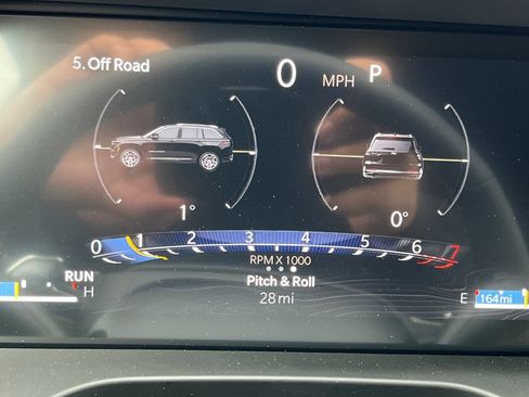 New 2026 Jeep Grand Cherokee Limited w/ Luxury Tech Group II AWD/4WD image 41