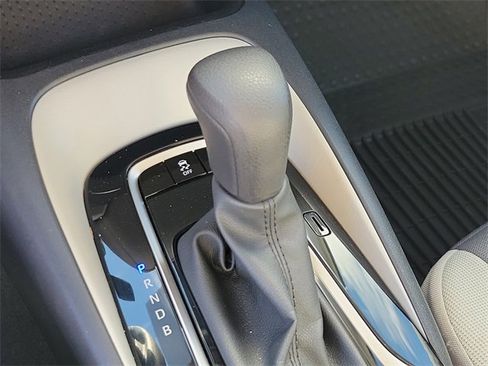 Used 2024 Toyota Corolla LE image 27