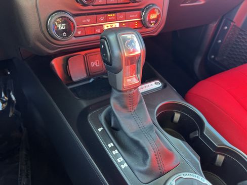 Used 2023 Ford Bronco Wildtrak AWD/4WD image 22