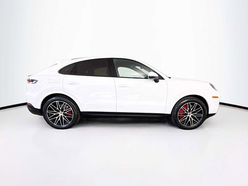 Used 2024 Porsche Cayenne S image 8
