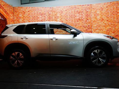 Certified 2023 Nissan Rogue SV AWD/4WD image 5