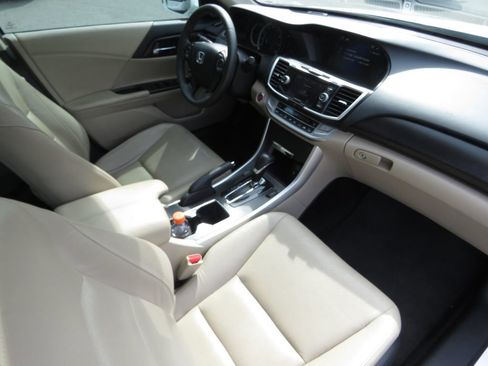 Used 2015 Honda Accord EX-L image 15