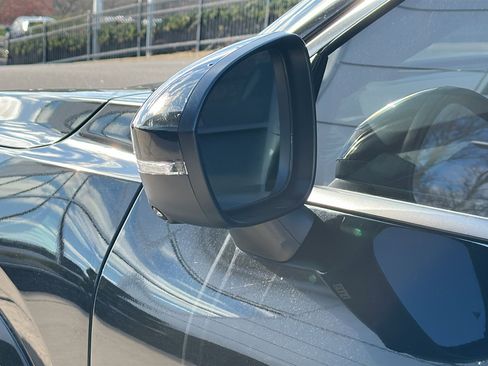 Certified 2025 Nissan Rogue Platinum w/ Platinum Premium Package image 10