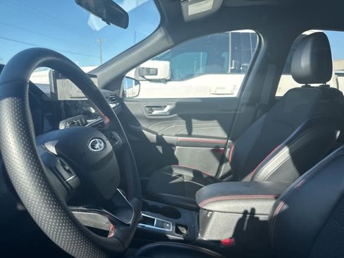 Used 2024 Ford Escape ST-Line w/ Tech Pack #1 image 30