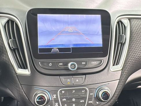 Used 2024 Chevrolet Malibu LT image 23