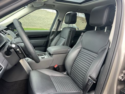 Certified 2024 Land Rover Discovery S image 14