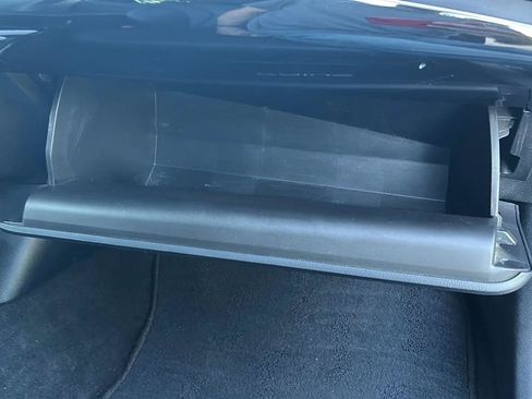 Used 2016 Toyota Prius Three Touring FWD image 59