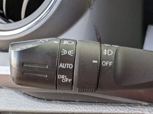 Used 2019 Toyota Tacoma TRD Sport image 10