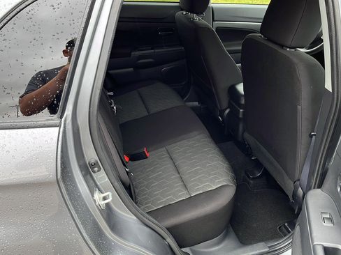 Used 2025 Mitsubishi Outlander Sport ES image 7