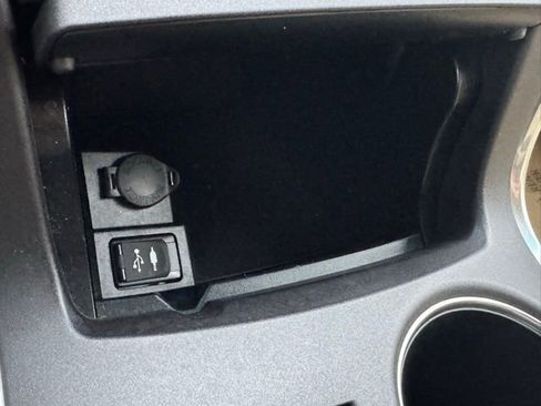 Used 2016 Toyota Camry LE FWD image 13