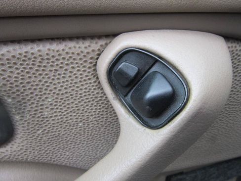 Used 1997 BMW Z3 2.8 RWD image 15