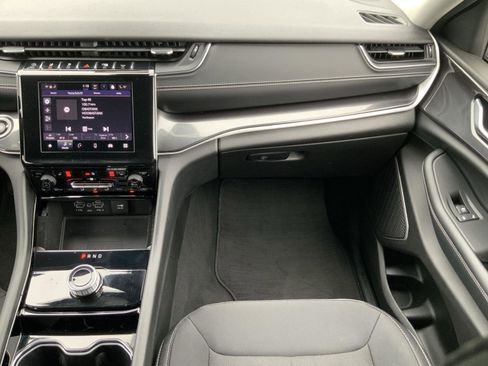Used 2022 Jeep Grand Cherokee L Laredo w/ Luxury Tech Group I AWD/4WD image 63