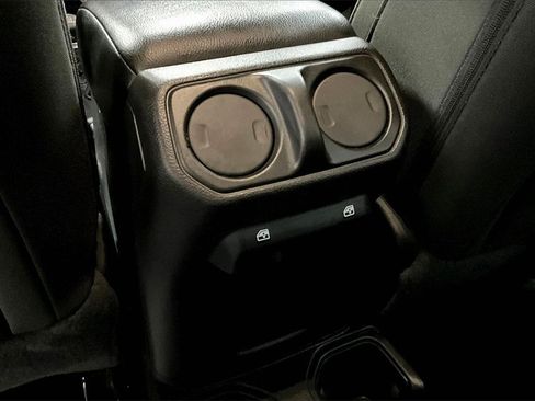 Used 2021 Jeep Wrangler Unlimited Sport image 10