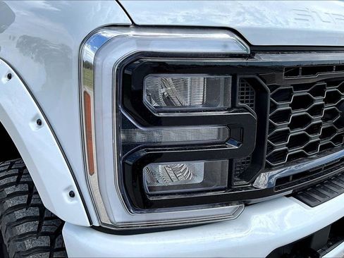 New 2026 Ford F250 Lariat w/ Black Appearance Package AWD/4WD image 31