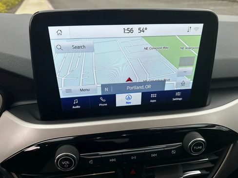 Used 2021 Ford Escape SE w/ SE Sport Appearance Package image 15