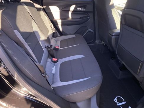 New 2026 Chevrolet TrailBlazer LT FWD image 39