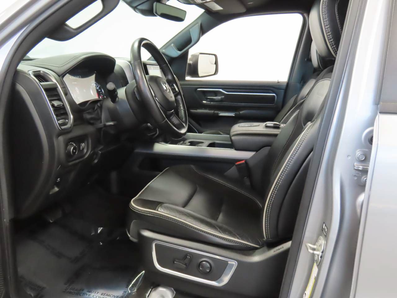 Used 2024 RAM 1500 Laramie RWD image 18