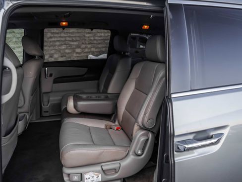 Used 2017 Honda Odyssey Touring image 21