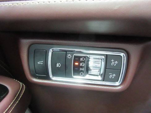 Used 2023 Lincoln Aviator Black Label w/ Jet Package image 29