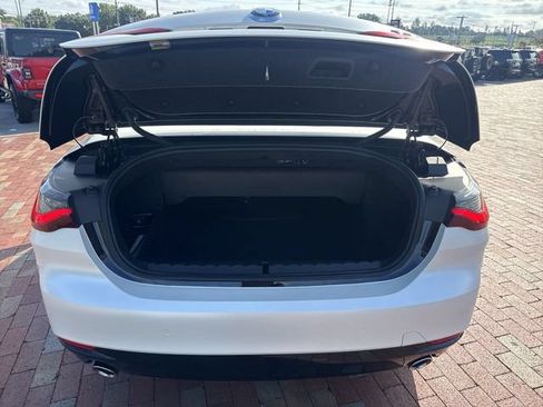 Used 2024 BMW 430i Convertible w/ Premium Package RWD image 28