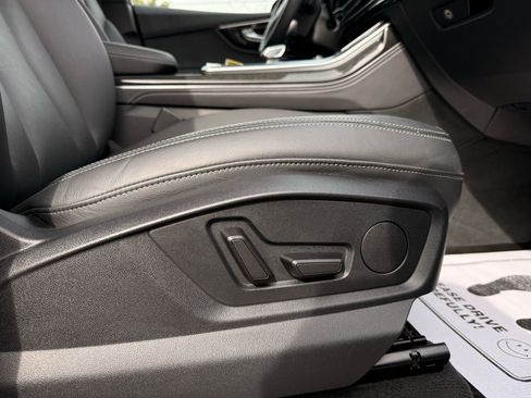 Used 2025 Audi Q7 3.0T Premium Plus w/ Premium Plus Package image 21