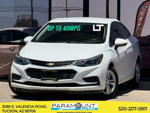 Used 2018 Chevrolet Cruze LT image 1