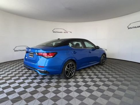 Certified 2024 Nissan Sentra SR w/ SR Premium Package FWD image 8