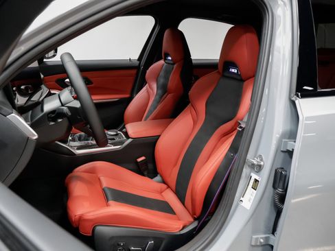 Used 2025 BMW M3 w/ Executive Package image 5