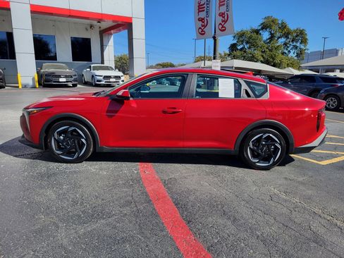 Used 2025 Kia K4 EX image 7