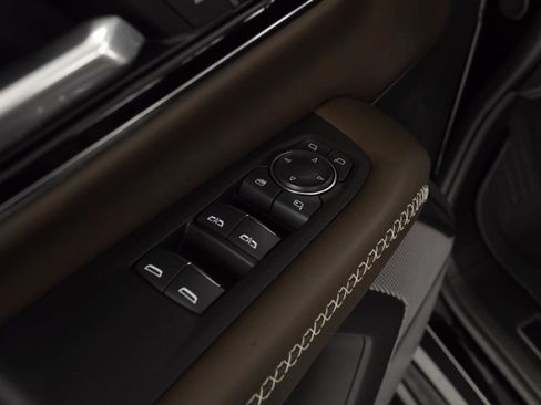 Used 2025 GMC Yukon XL Denali Ultimate image 30