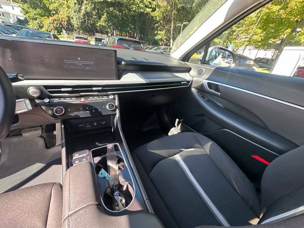 Used 2025 Hyundai Sonata SEL AWD/4WD image 27