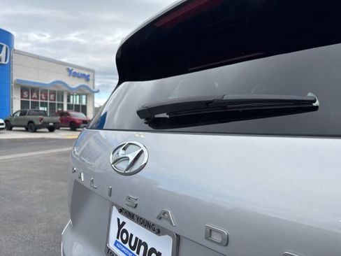 Used 2022 Hyundai Palisade SEL w/ 8P Bench Seat Package AWD/4WD image 35