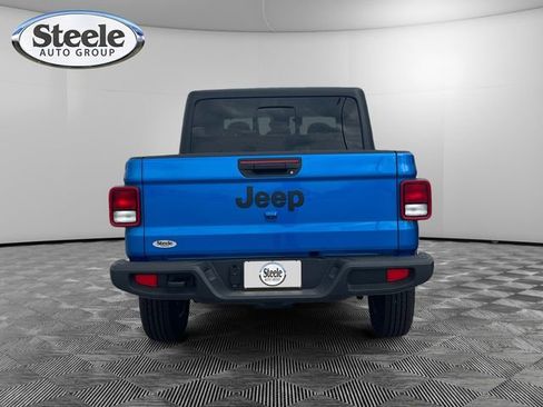 New 2025 Jeep Gladiator Sport image 4