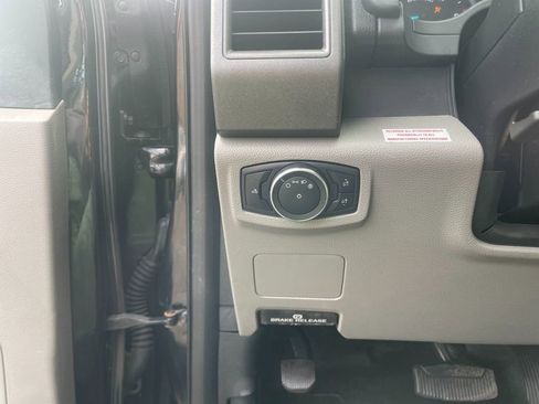 Used 2020 Ford F550 4x4 Regular Cab Super Duty w/ Power Equipment Group image 14