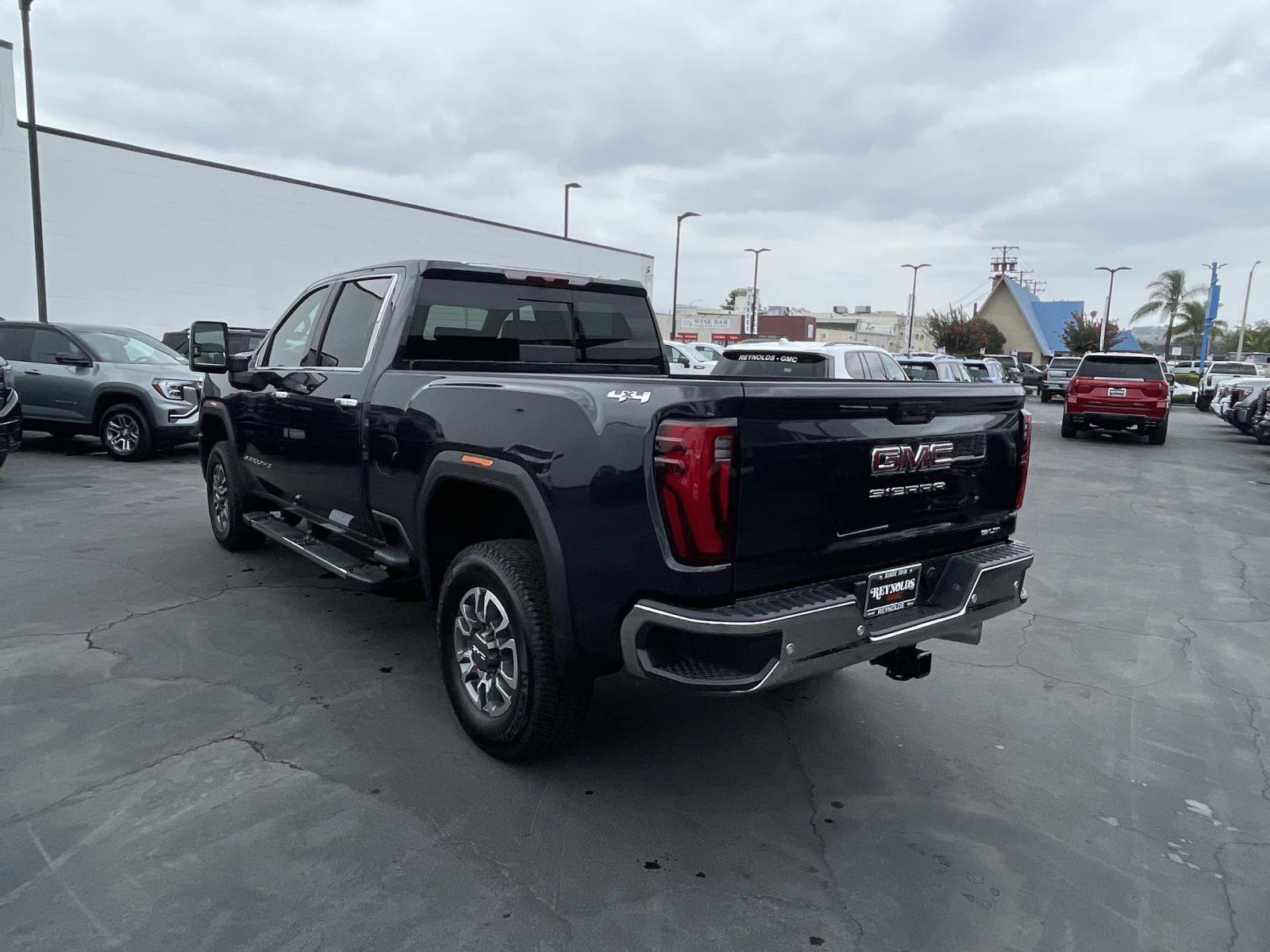 New 2026 GMC Sierra 2500 SLT w/ SLT Premium Package AWD/4WD image 7