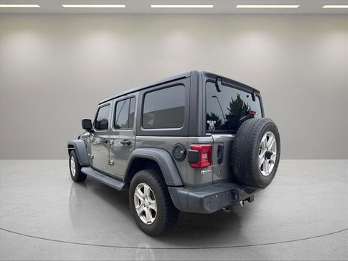 Used 2018 Jeep Wrangler Unlimited Sport S AWD/4WD image 7