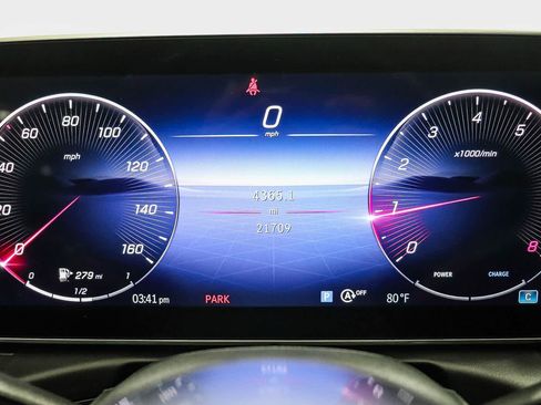 Used 2023 Mercedes-Benz C 300 Sedan image 25