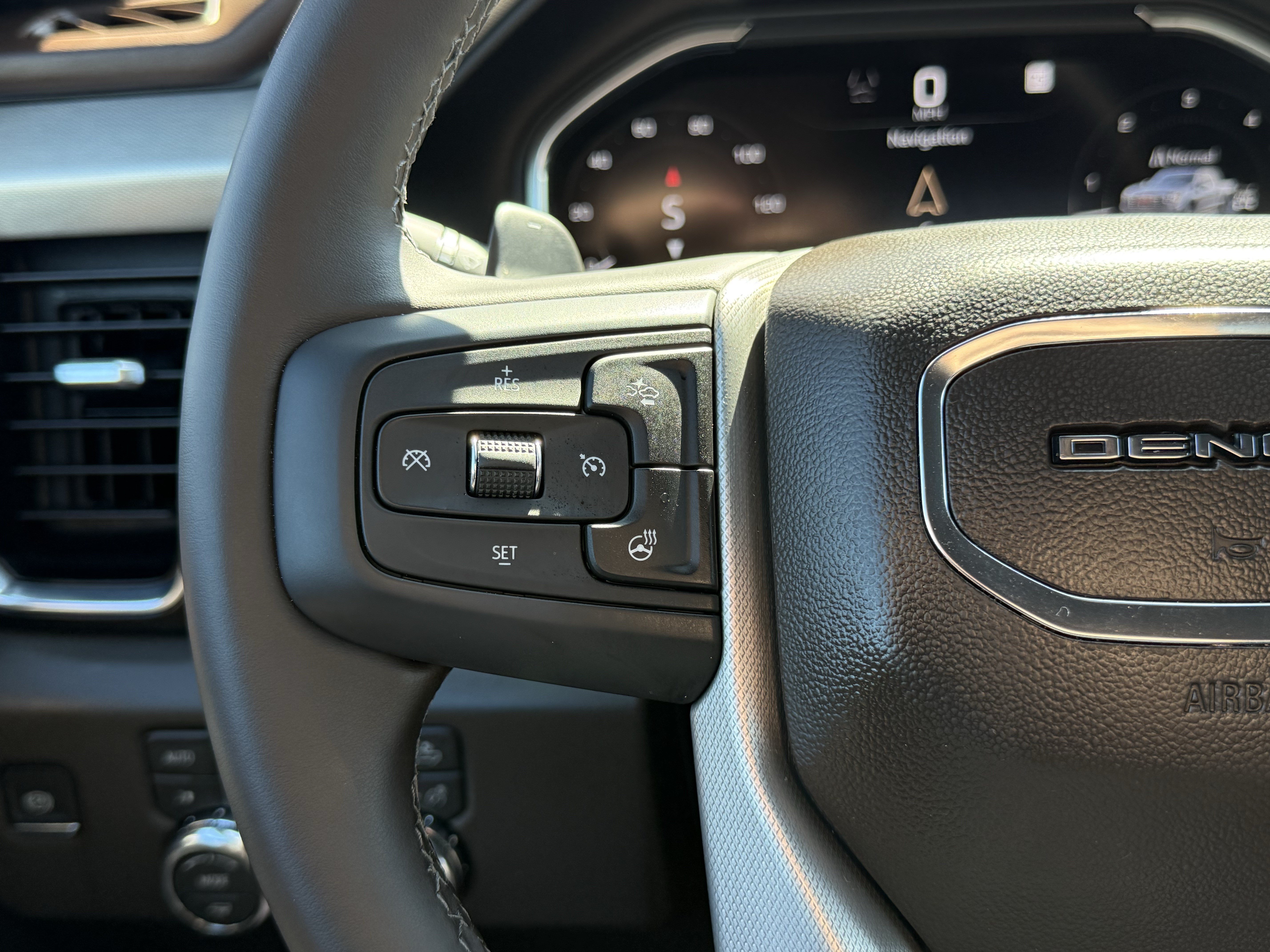 Used 2026 GMC Sierra 1500 Denali w/ Denali Reserve Package AWD/4WD image 19