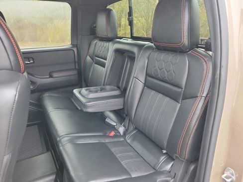 Used 2023 Nissan Frontier PRO-4X w/ Pro-4X Premium Package AWD/4WD image 16