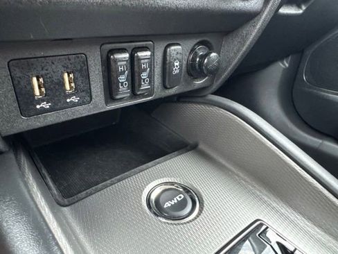 Used 2025 Mitsubishi Outlander Sport LE AWD/4WD image 5